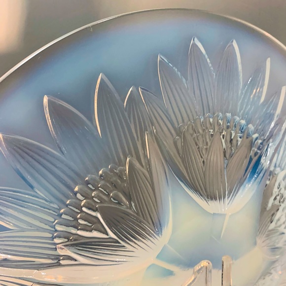 12” Art Deco Opalescent Art Glass Plate w/ Sunflower by Designer Pierre D’Avesn - Picture 6 of 14